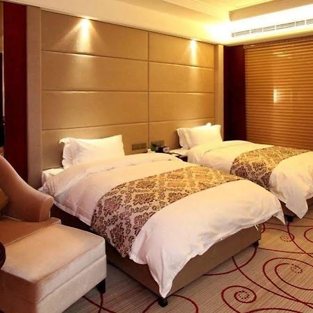 Wan Fu International Hotel Baoji Room photo